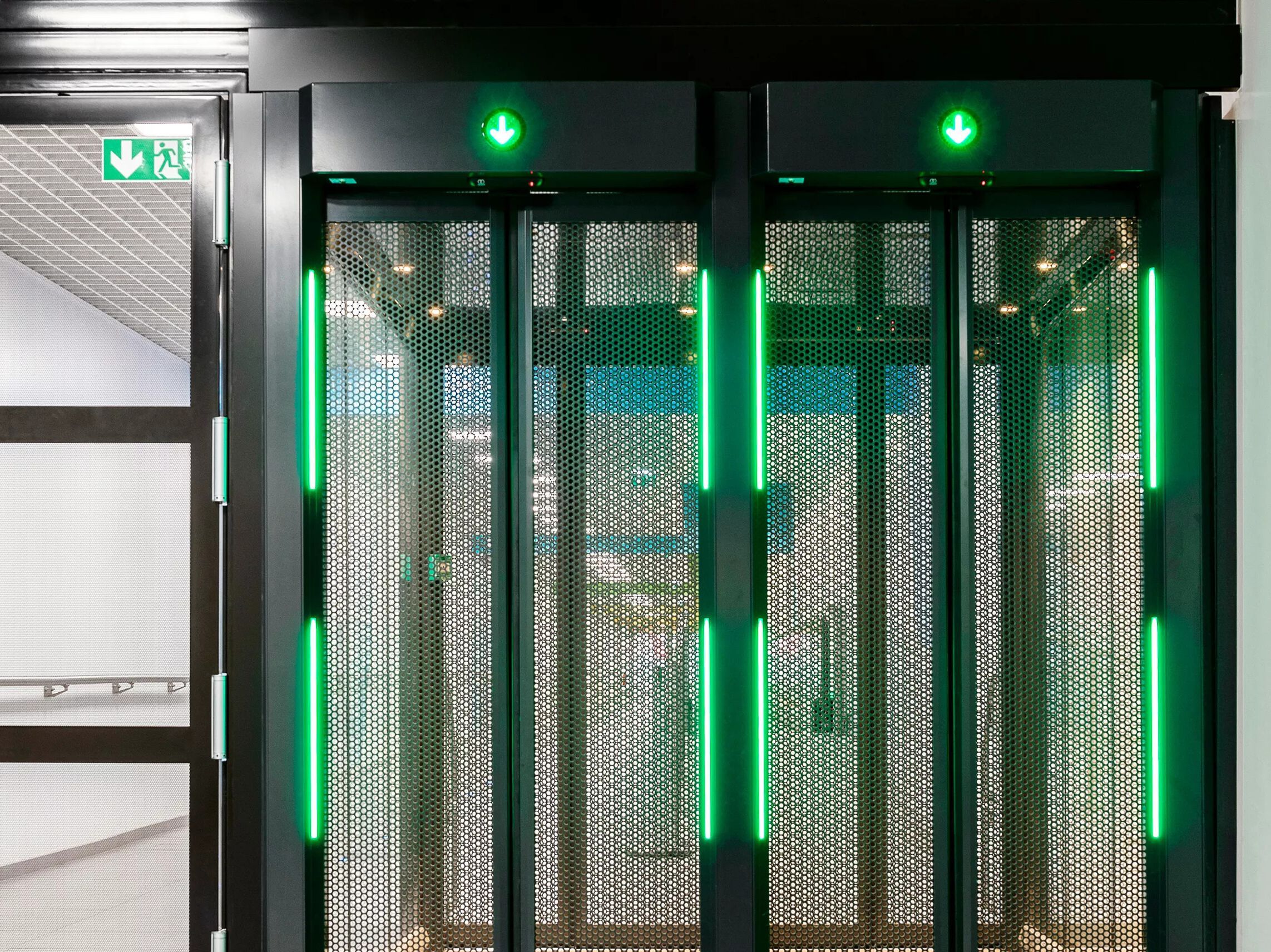 Односторонний Туннель ASSA ABLOY Entrance Systems ASSA ABLOY EXIT LANE TWIN ARCH-00138275 - Вид №1