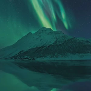 SH011-VD1-The-Heavenly-Magician Фотообои Komar Stefan Hefele 2.5х1 м