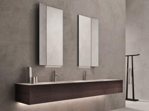 Двойной подвесной шкаф для раковины из дуба со встроенной раковиной