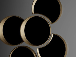 Настенное зеркало с круглой рамой