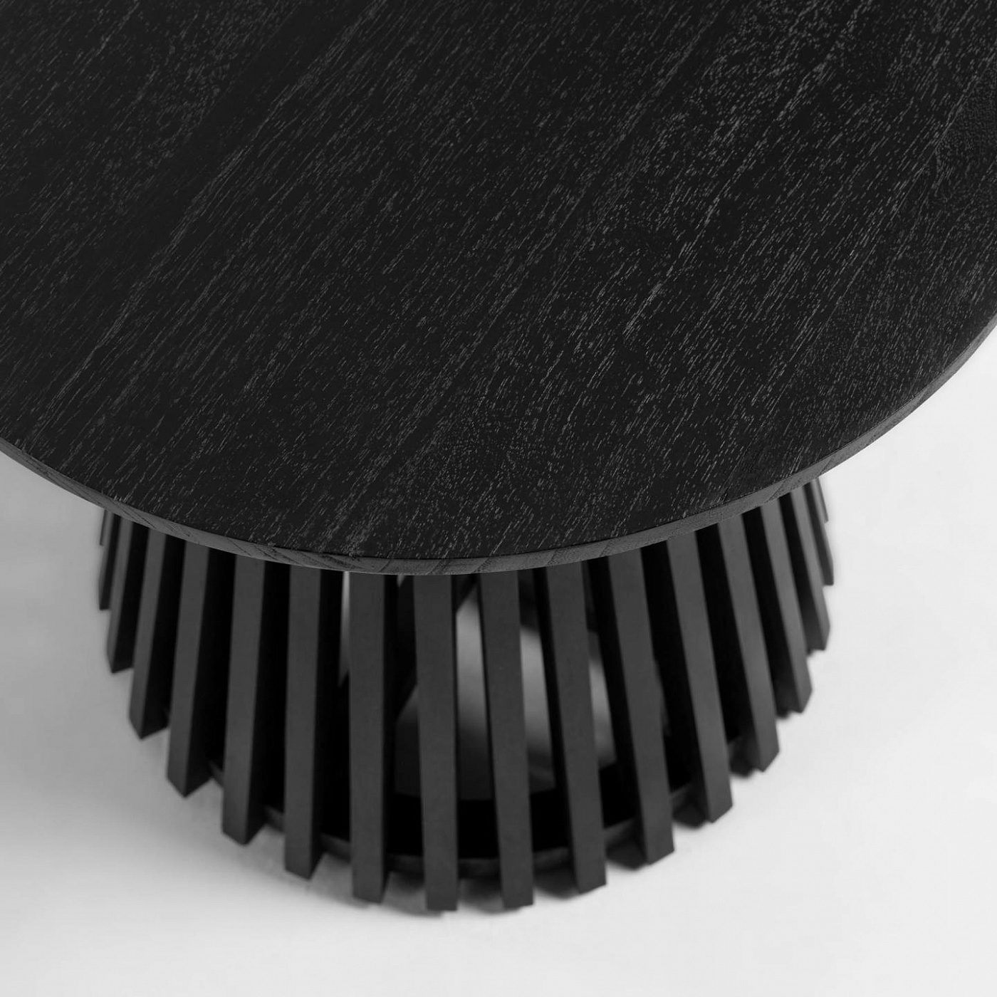 081786 Журнальный столик Irune Ø50 черный La Forma Jeanette - Вид №1