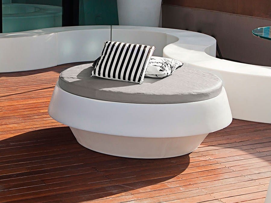 Круглый полиэтиленовый пуф SLIDE GIÒ POUF ARCH-00073266 - Вид №3