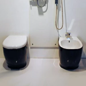 WG00100001 Приставной унитаз напольный Черный Disegno Ceramica Weg Италия