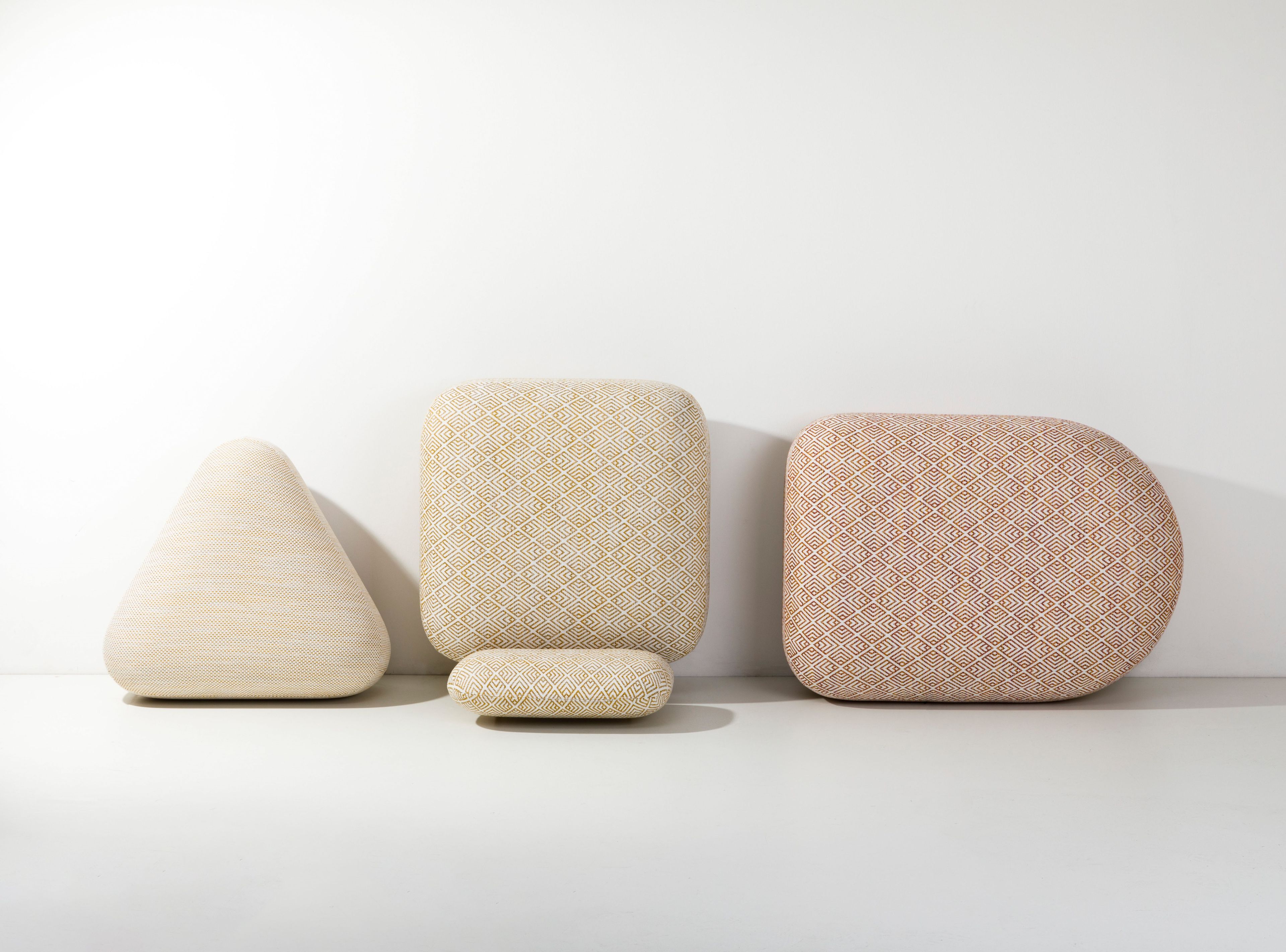 Ткань круглый сад пуфик True Design Code Out ARCH-00138872 - Вид №4