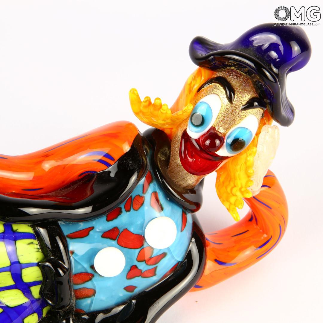 2570 ORIGINALMURANOGLASS Статуэтка Клоун на полу - муранское стекло OMG 30 см  - Вид №1