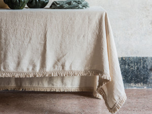 Скатерть с короткой бахромой