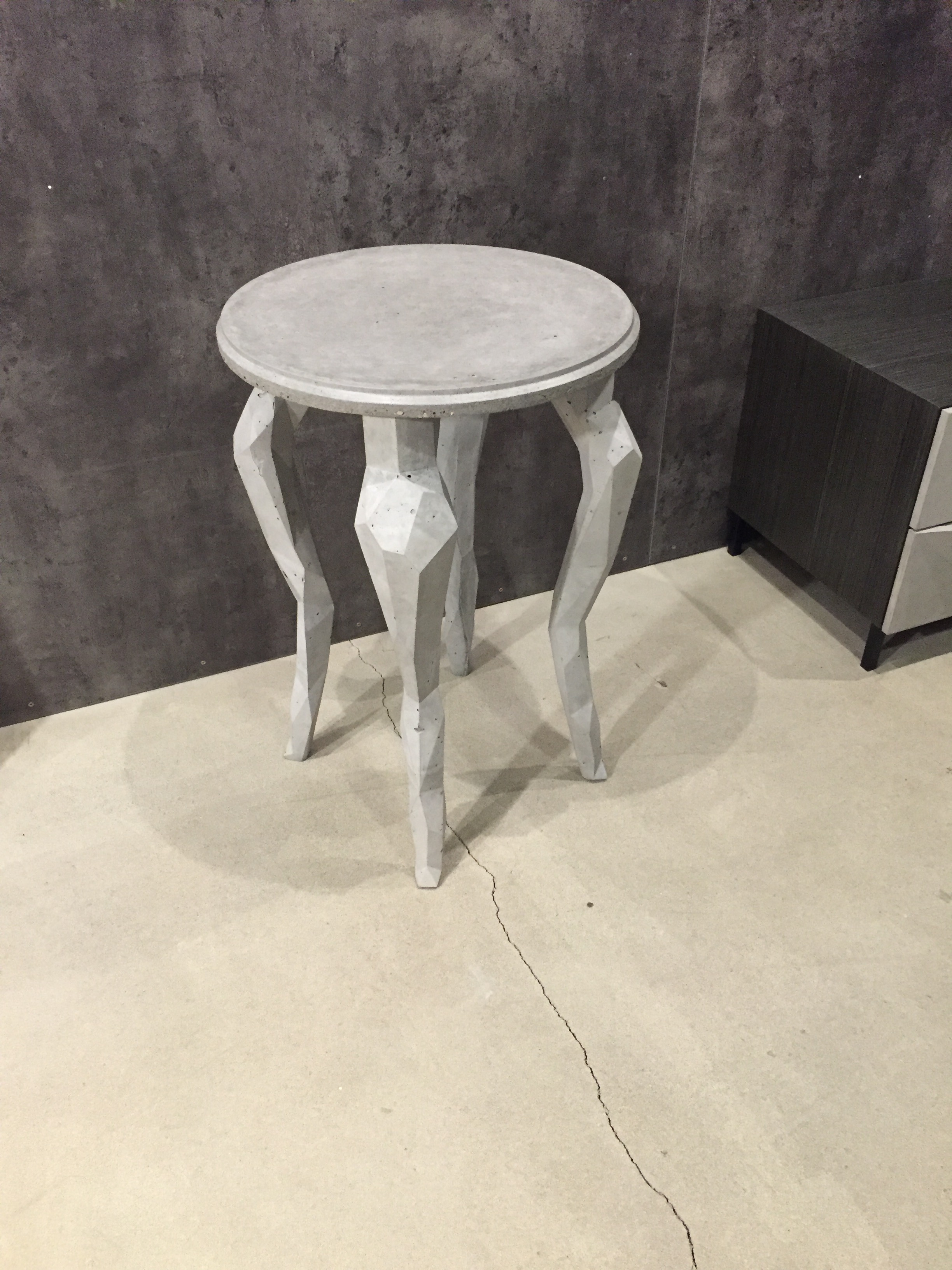 MJ-01 Журнальный стол из бетона BET-ON BetOn  - Вид №1