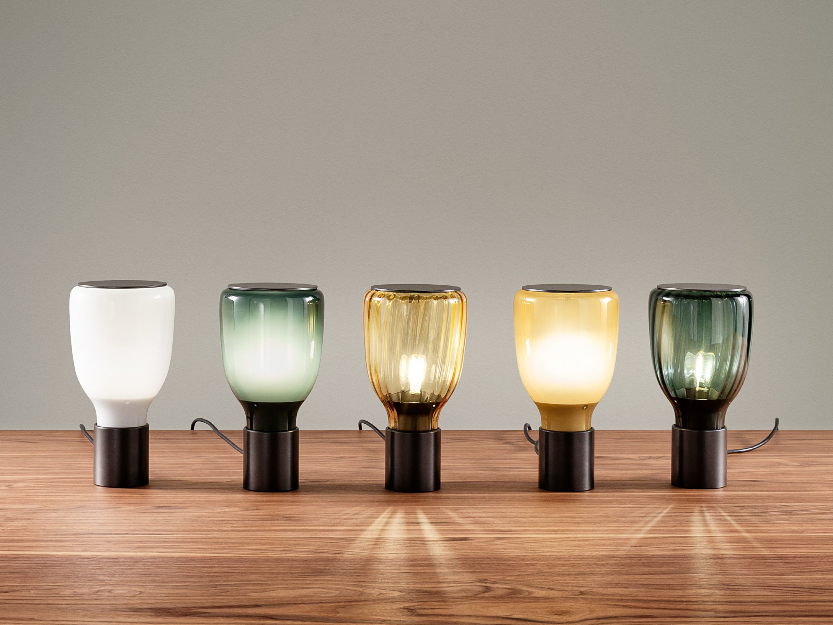 Настольная лампа из дутого стекла BONALDO акварели ARCH-00107431