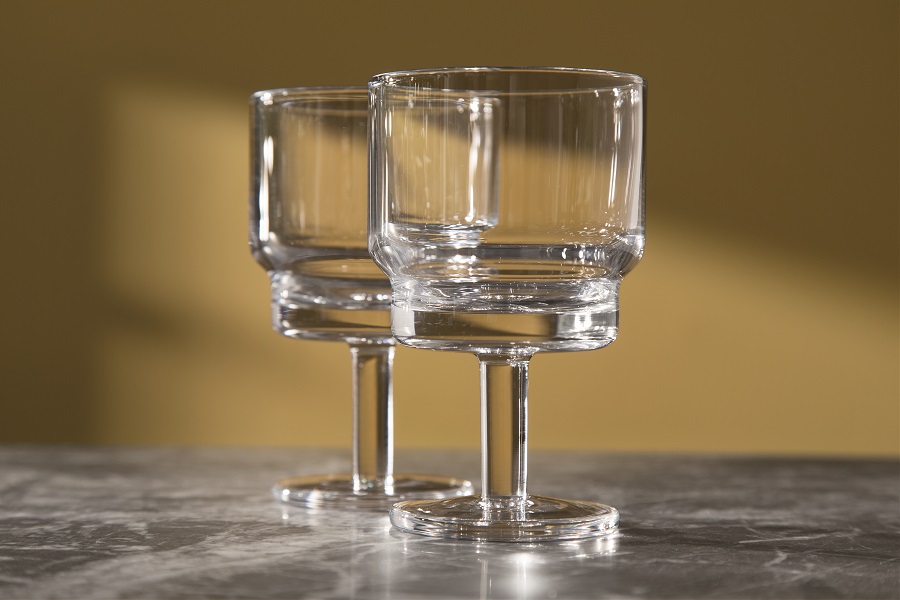 G1547-08-835 Набор из 2 бокалов для вина utility, 220 мл, охра LSA International  - Вид №1