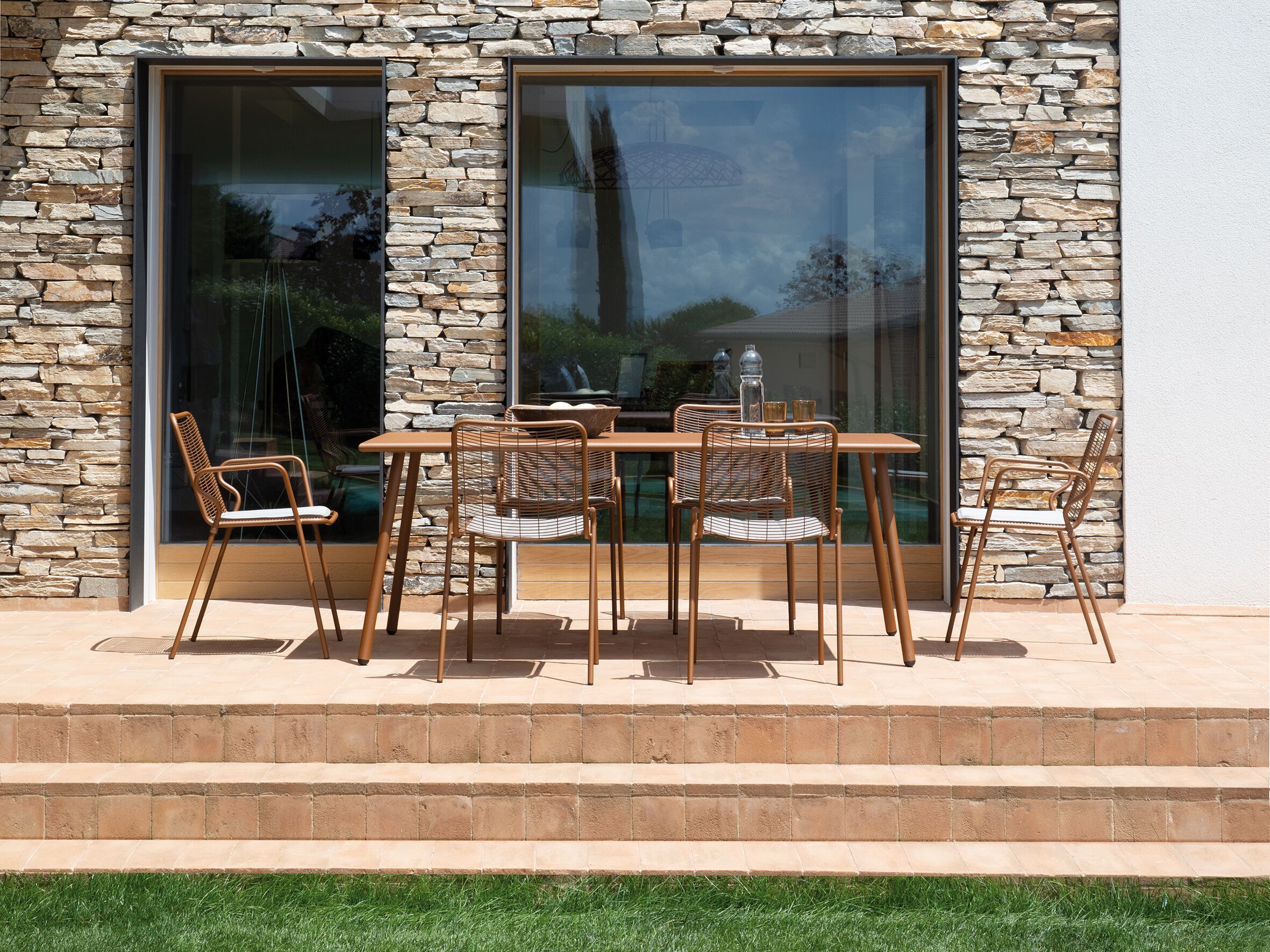 Металлический прямоугольный садовый стол Vermobil Roma ARCH-00008060 - Вид №3