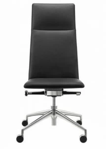 Brunner Поворотное кожаное кресло руководителя с 4-мя спицами и колесами Fina