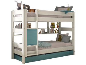 Деревянная двухъярусная кровать