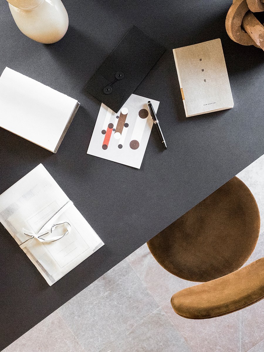 1150559 MENU Обеденный стол Snaregade, прямоугольный Черный | Светло-серый  - Вид №7