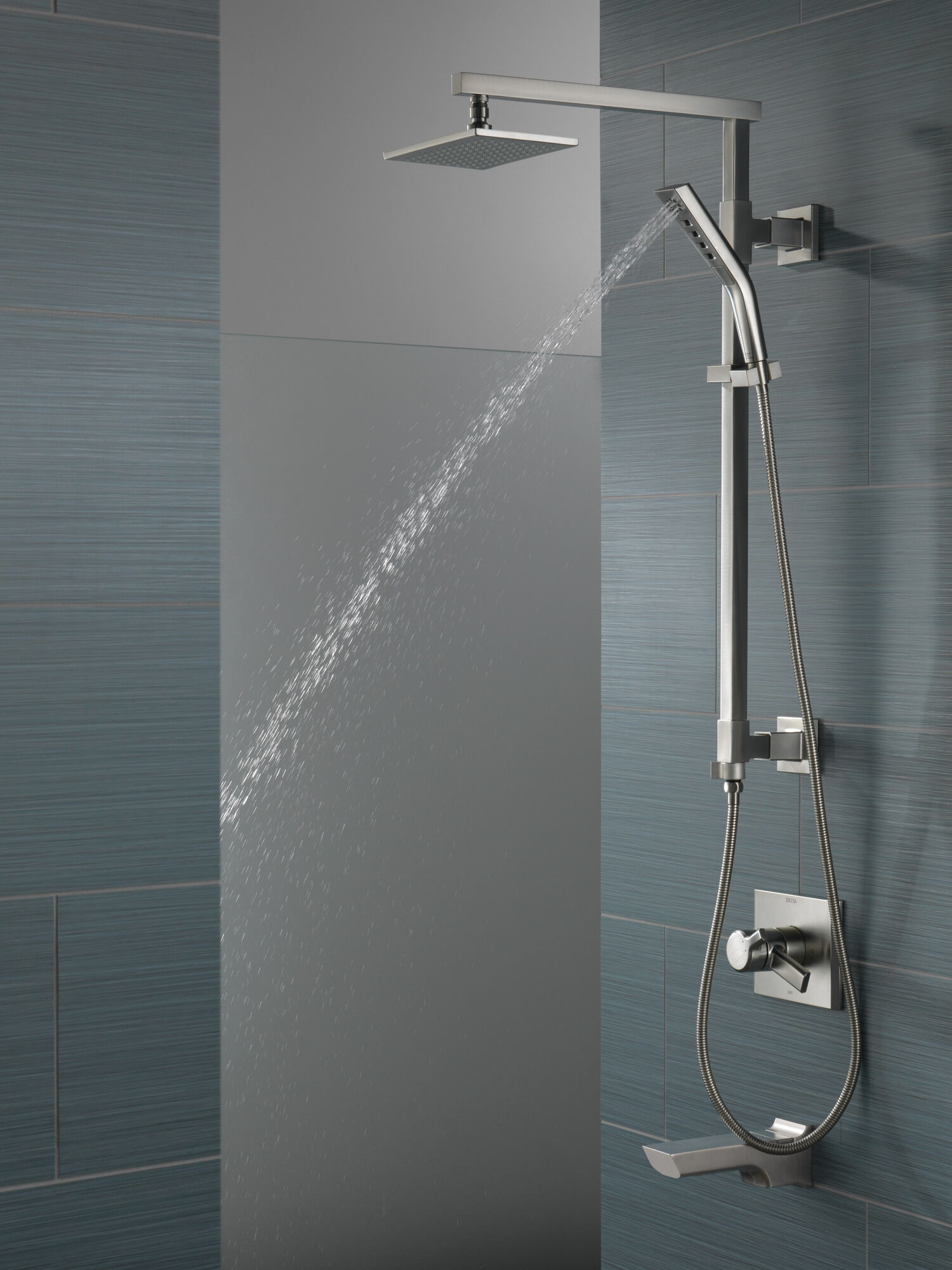 H2Okinetic® Ручной душ с 3 настройками Delta Faucet 59799-SS-PK - Вид №5