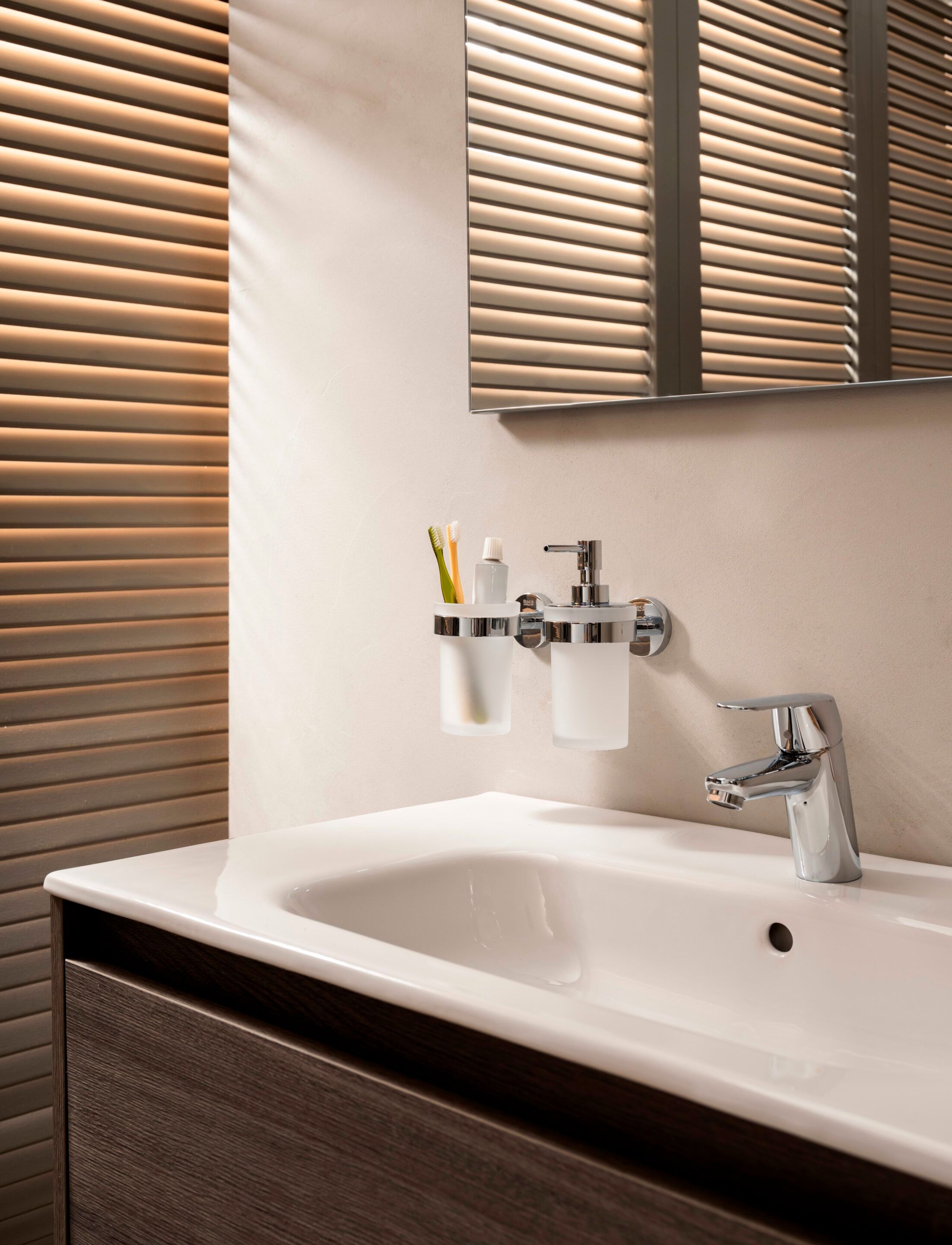 Стеклянный настенный держатель зубной щетки Roca Compas ARCH-00006061 - Вид №3