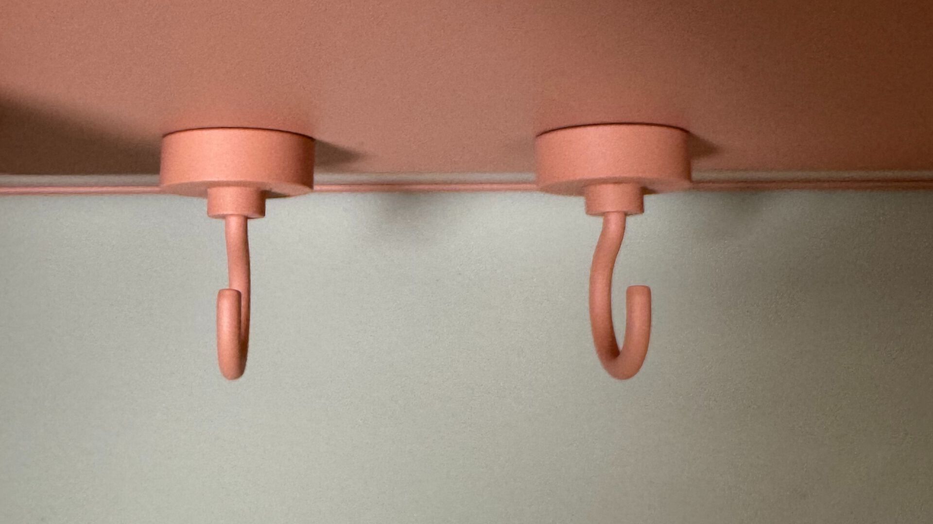 Алюминиевые полки крючки Strackk WALL SHELF WITH MAGNET HOOKS ARCH-00045633 - Вид №3