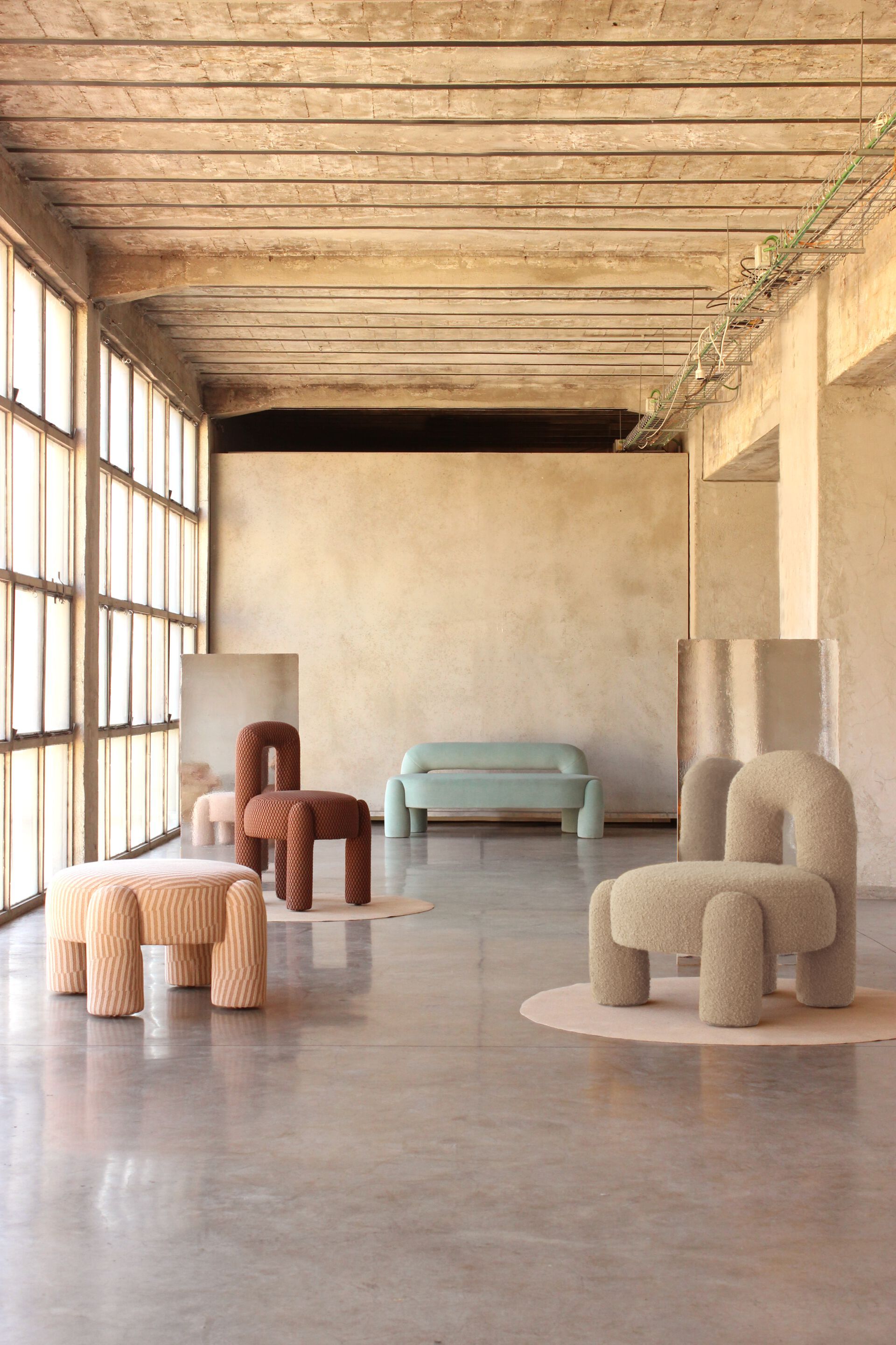 Мягкий стул из ткани DOOQ Marlon ARCH-00090983 - Вид №4