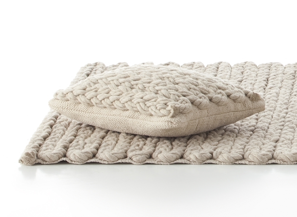 006158 Подушка Beige GAN Trenzas