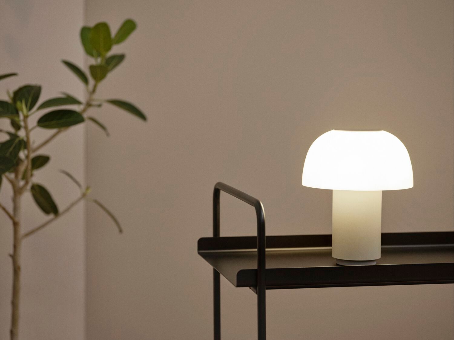 USB зарядка алюминиевая перезаряжаемая настольная лампа ZONE DENMARK Rocks ARCH-00113228 - Вид №13