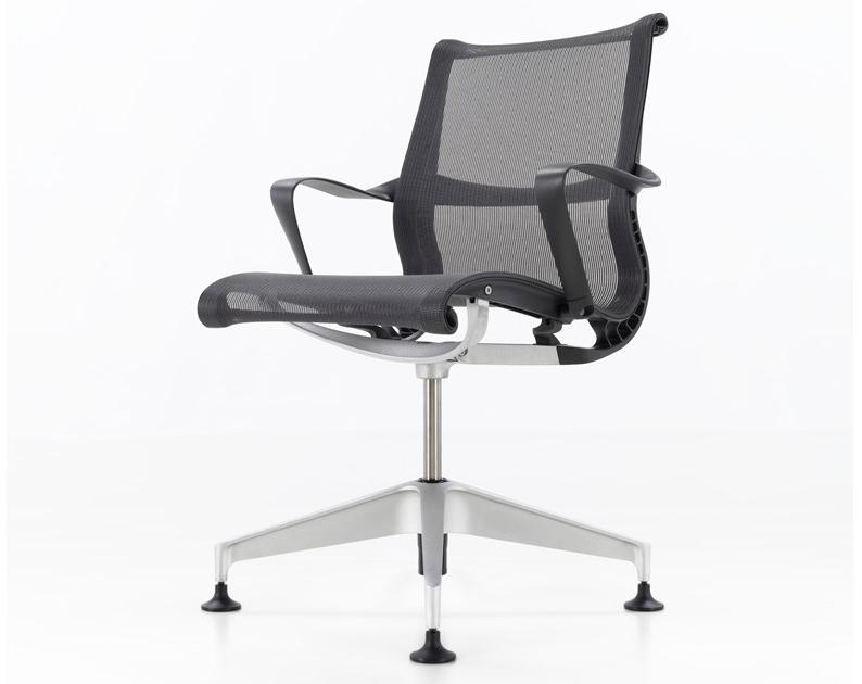 Herman Miller 4-спицевый тканевый стул с подлокотниками Setu sun-id-1371489 - Вид №1