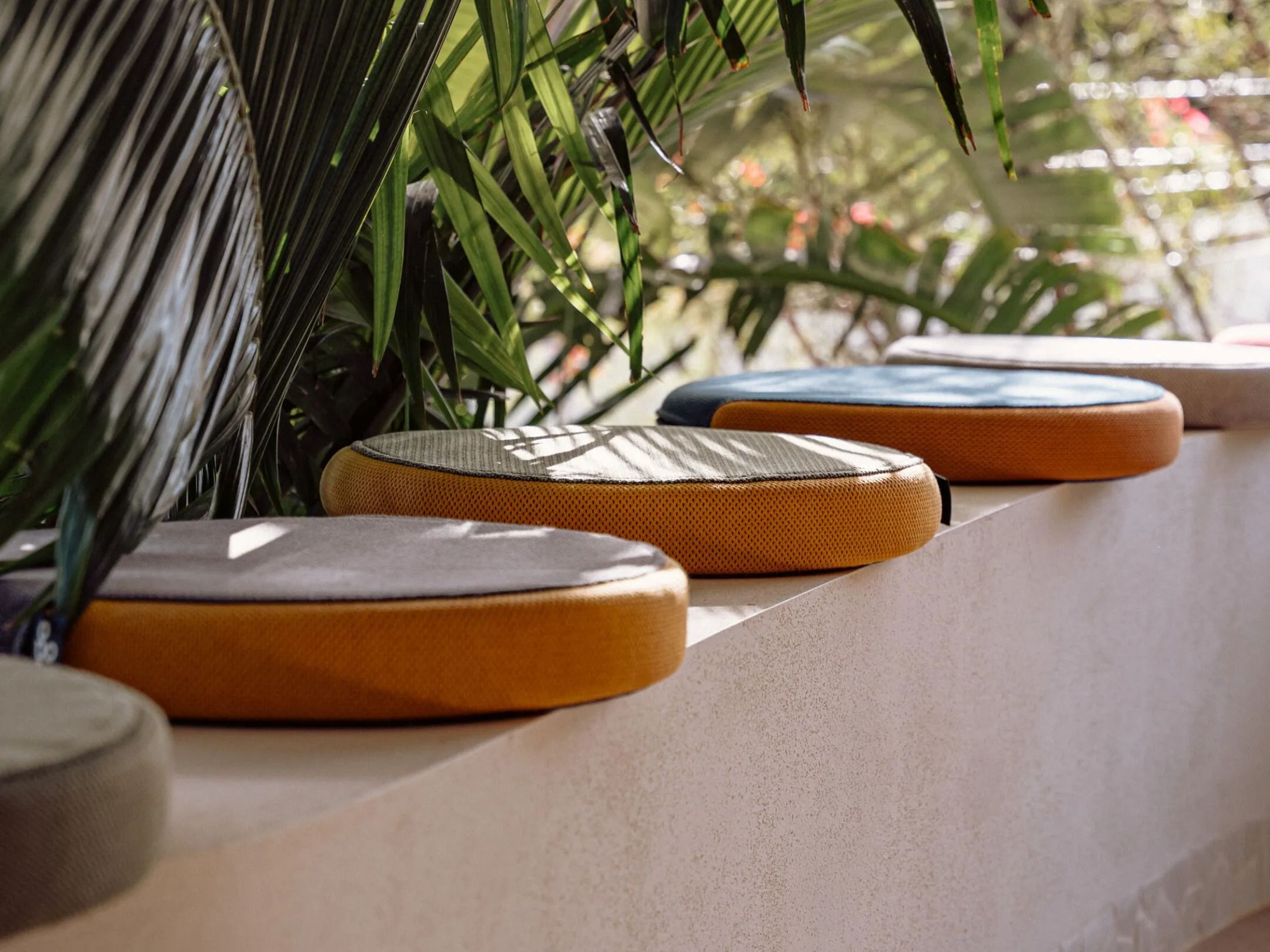 Наружная круглая подушка OGO DOT CUSHION ARCH-00032503