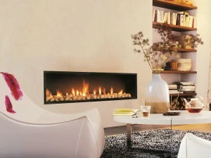 Focus creation Встроенный камин с панорамным остеклением