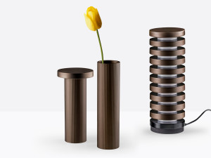 Экструдированный алюминиевый перезаряжаемый светодиодный настольный светильник с диммером