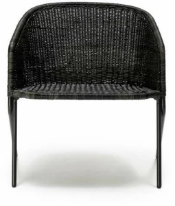 Feelgood Designs Штабелируемое кресло из ротанга с подлокотниками Kakī