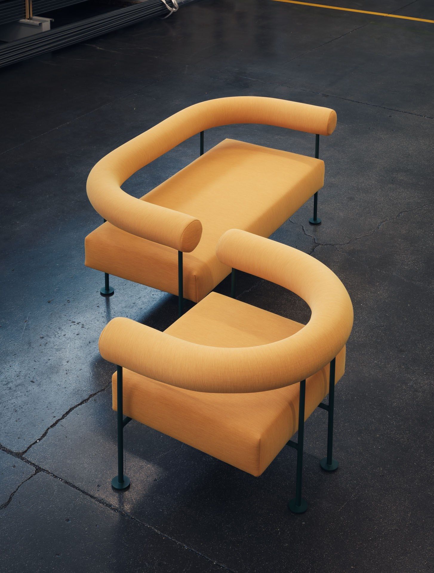 Тканевое кресло с подлокотниками Midj Qua-ndo ARCH-00054146 - Вид №2