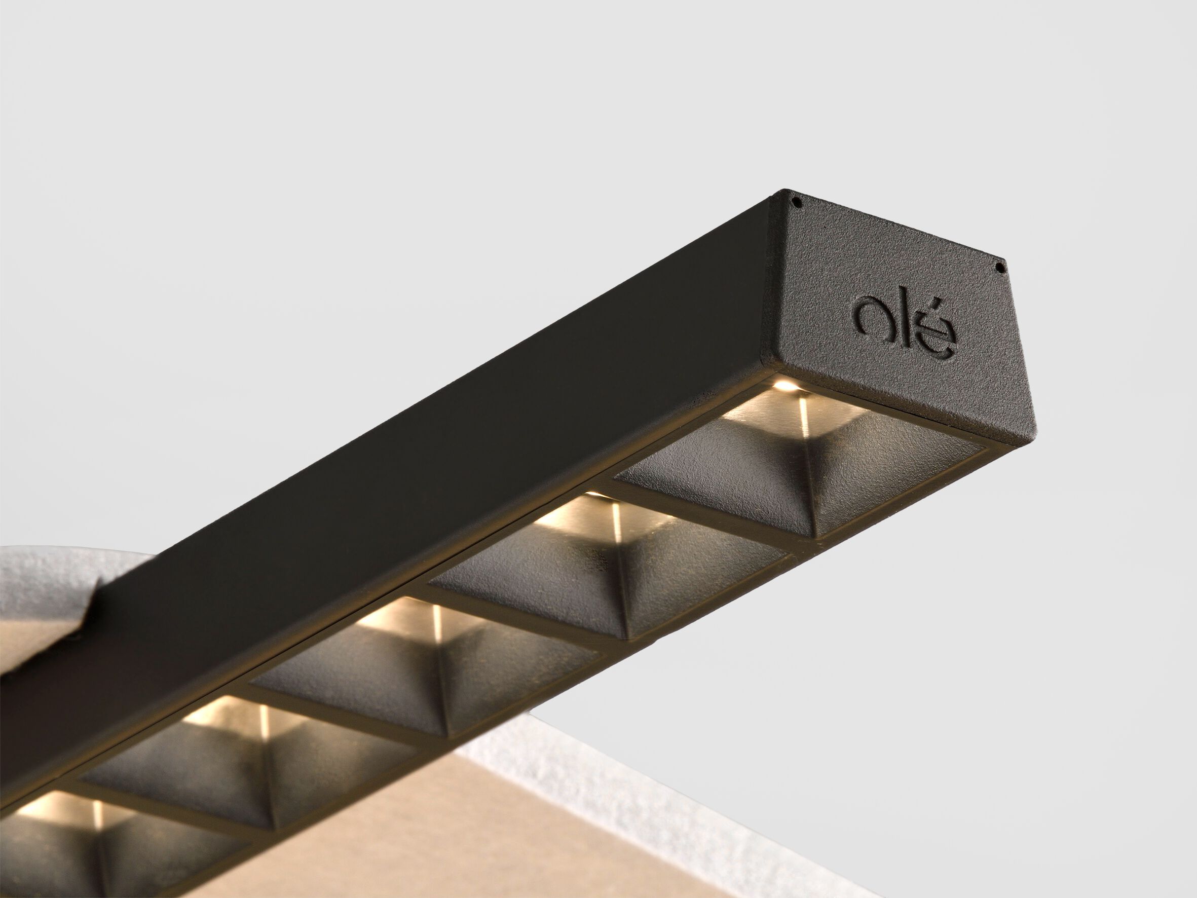 Алюминиевый светодиодный подвесной светильник Olé Lighting Пампа ARCH-00013258 - Вид №2