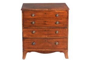 SOR27570 Комод из красного дерева с 3 ящиками ijlbrown