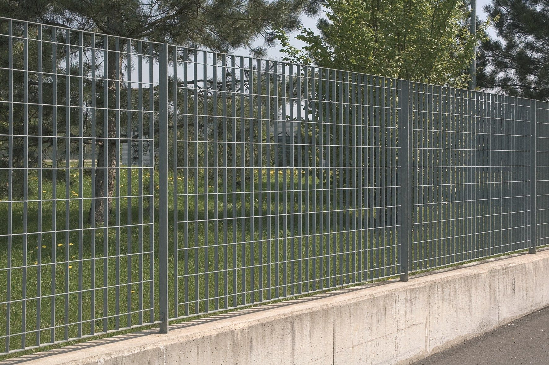 Ограждение из решетки Defim Orsogril BRITOSTEROPE® ARCH-00113007 - Вид №5