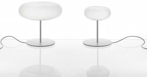 Danese Milano Настольная лампа из опалового стекла и окрашенного металла Itka