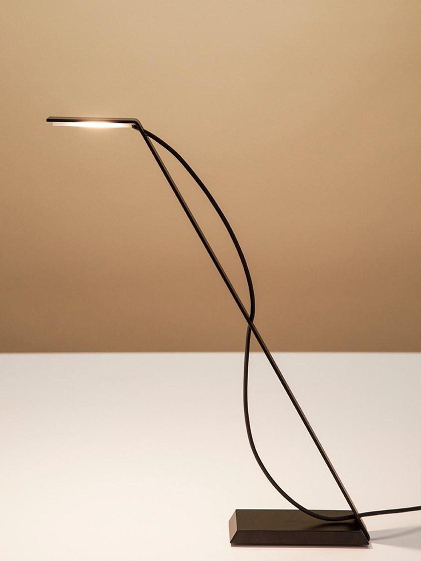 ENGI Светодиодная настольная лампа из стали  Enpu  - Вид №1