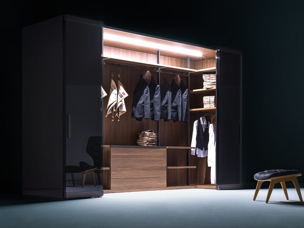 Шкаф из дерева и стекла Caccaro гардеробная ARCH-00043967