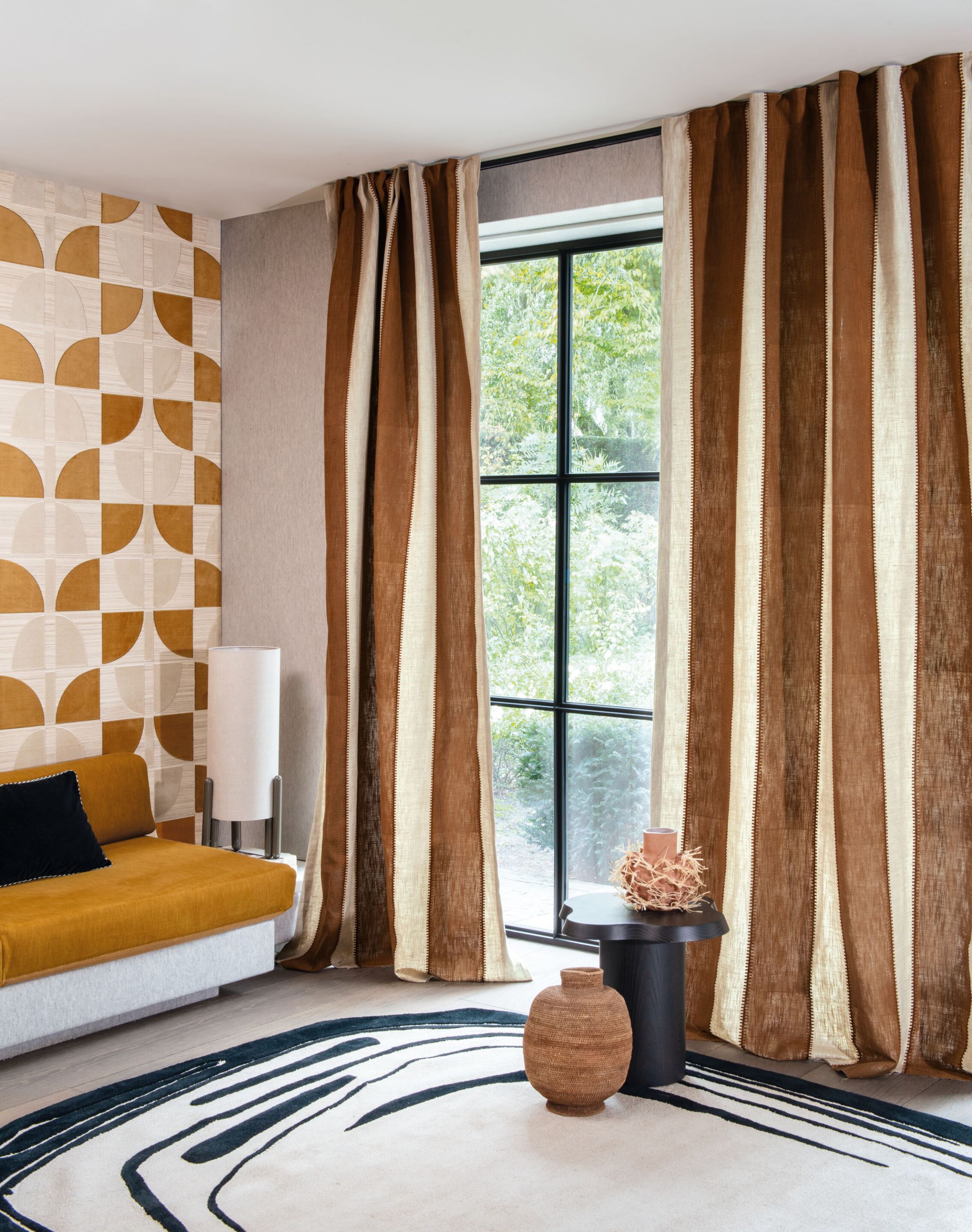 Льняная и хлопковая вышитая полосатая ткань Casamance Linefolia ARCH-00098207