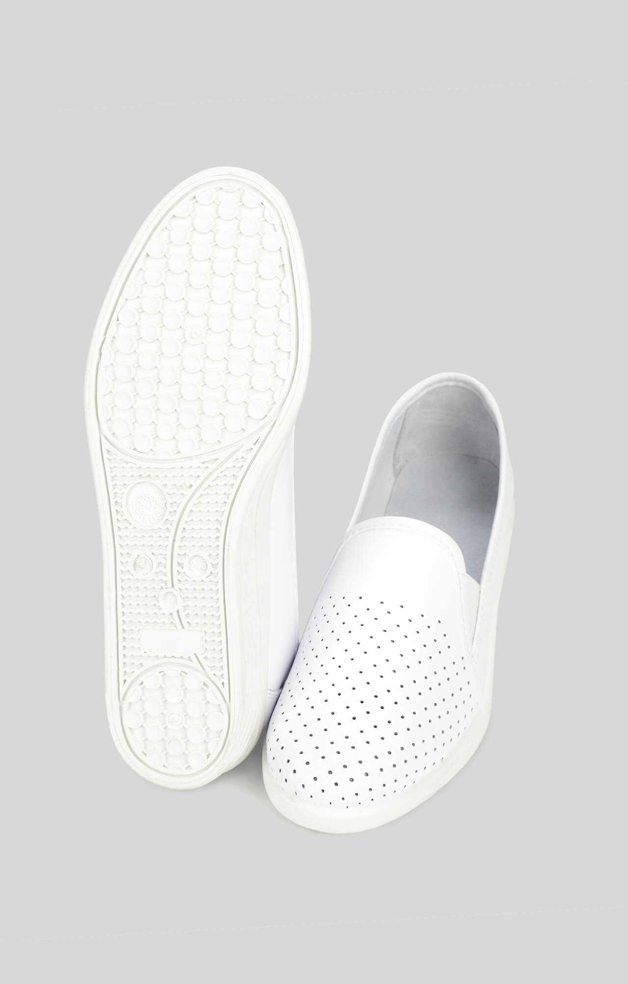 68167 Туфли женские с закрытым задником белые  Сабо и сланцы размер 40 Спецодежда  - Вид №1