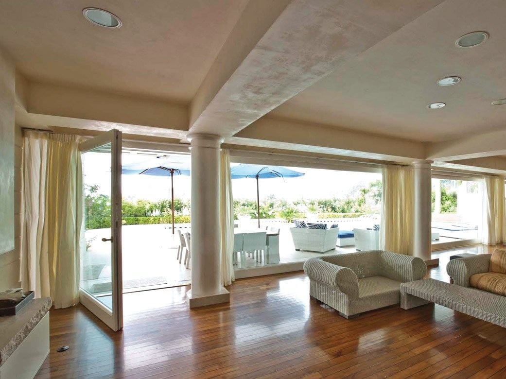 Деревянное окно с тепловым сдвигом Capoferri Serramenti SC80-100 ARCH-00027480 - Вид №1