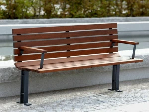 Nola Industrier Скамейка из дерева с подлокотниками Kajen