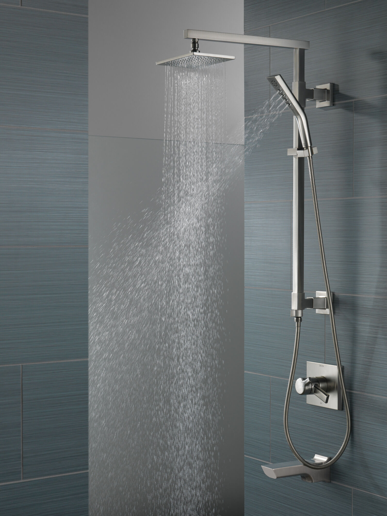 H2Okinetic® Ручной душ с 3 настройками Delta Faucet 59799-SS-PK - Вид №3