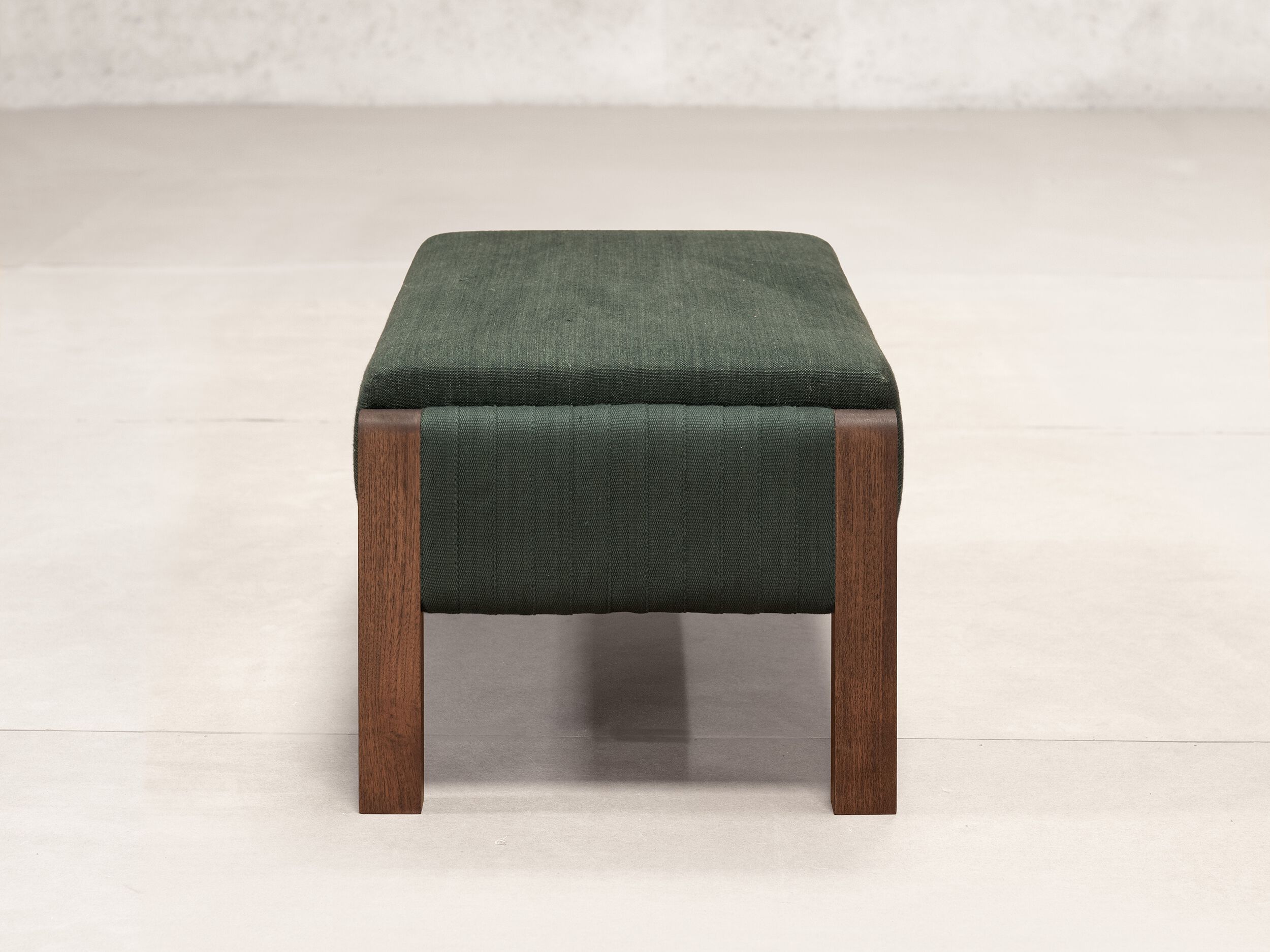 Тканевая мягкая подставка для ног Phantom Hands Niwar ARCH-00148199 - Вид №2