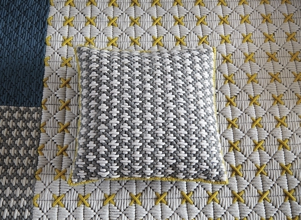 006124 Подушка Light grey - Blue 50x50 GAN Silai Silaï - Вид №4