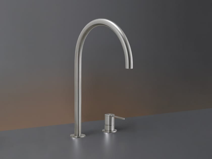 Смеситель с 2 отверстиями и поворотным изливом CEADESIGN INNOVO ARCH-00030110