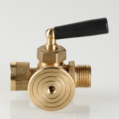 VT.1808.RG.04 Кран для манометра трехходовой с фланцем Valtec 1/2"  - Вид №8