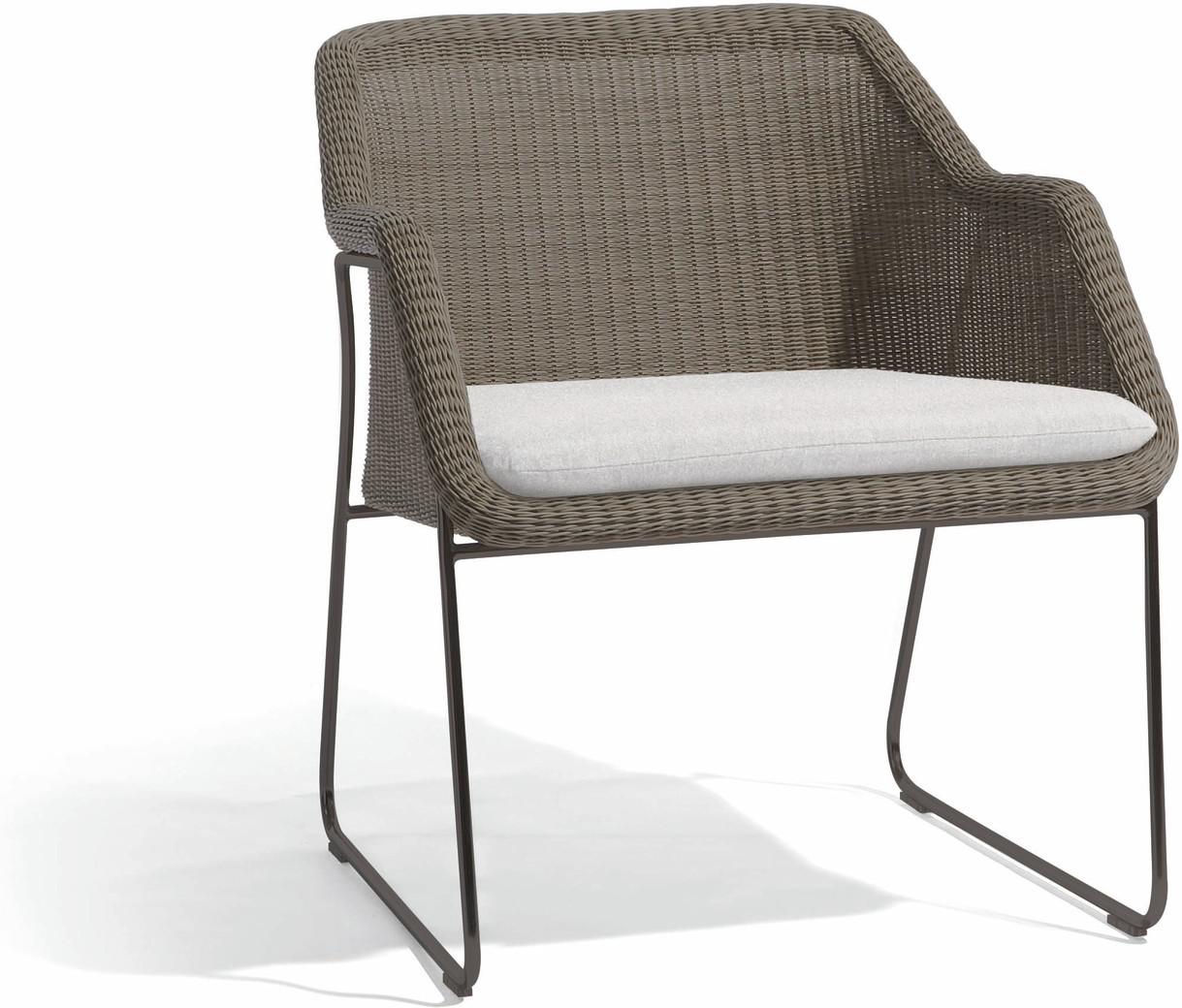 1 мест. лава шнур 2мм орешник Manutti Mood MNST636