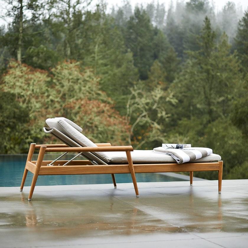 JANUS et Cie Садовая кушетка из тикового дерева с подлокотниками Konos sun-id-1370020 - Вид №4