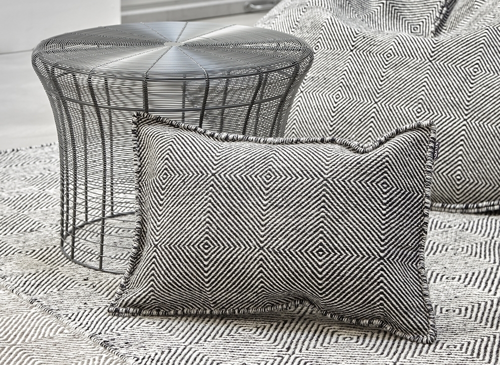 028975 Подушка Black GAN Sail - Вид №1