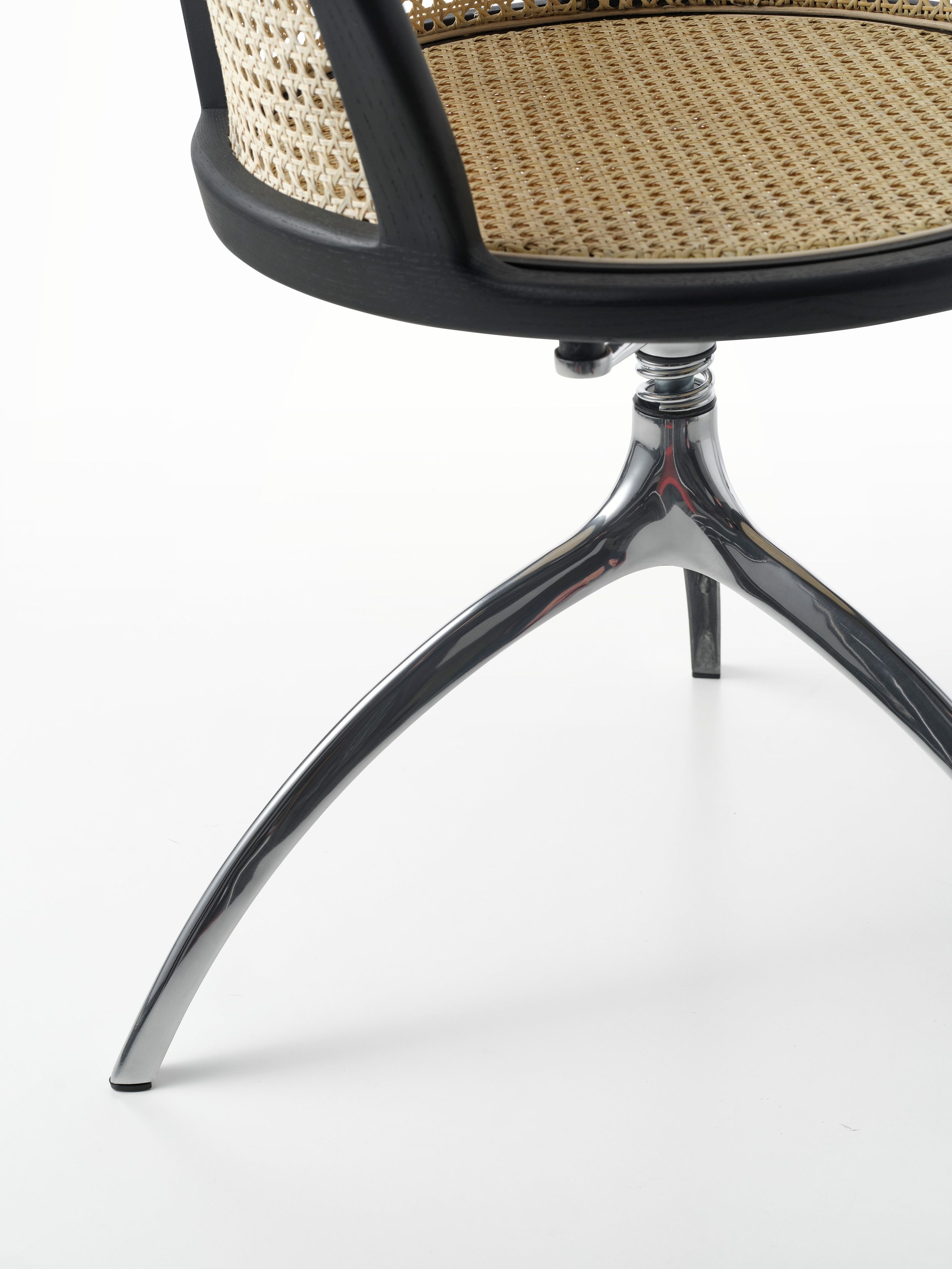 Поворотный стул на насесте Alias Столик из дерева для юных леди ARCH-00103056 - Вид №5