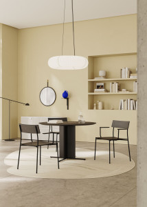 Круглый стол со спицами