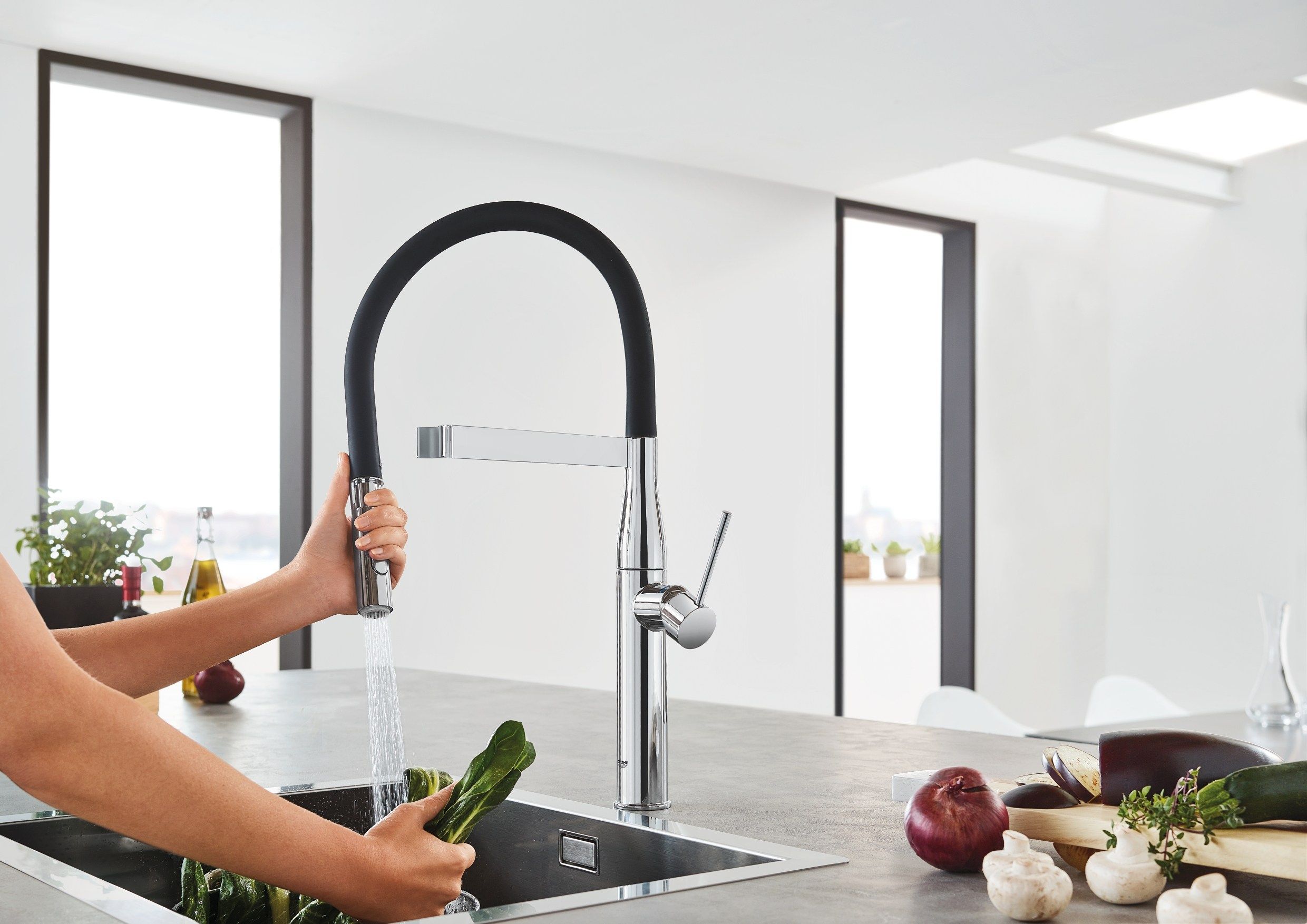 Смеситель для кухни с одной ручкой и ручным душем Grohe Essence New ARCH-00055015 - Вид №3
